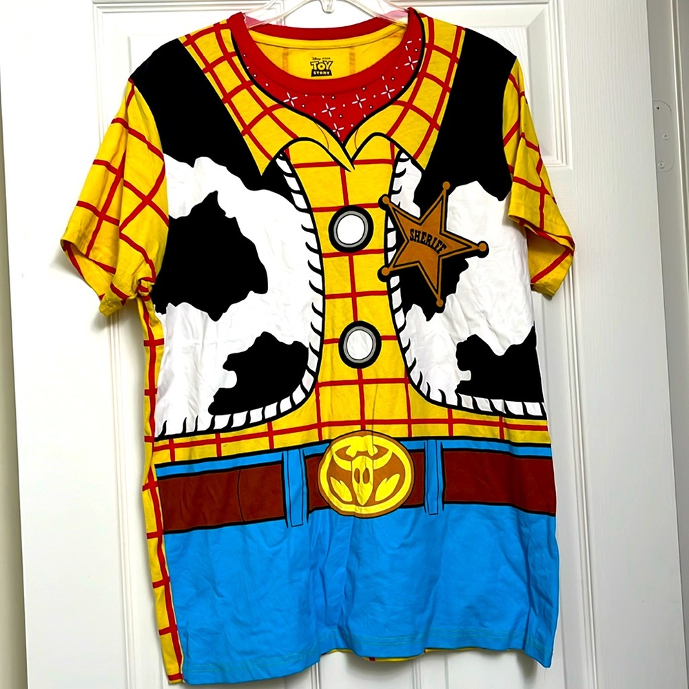 Disney Pixar Woody t-shirt size large